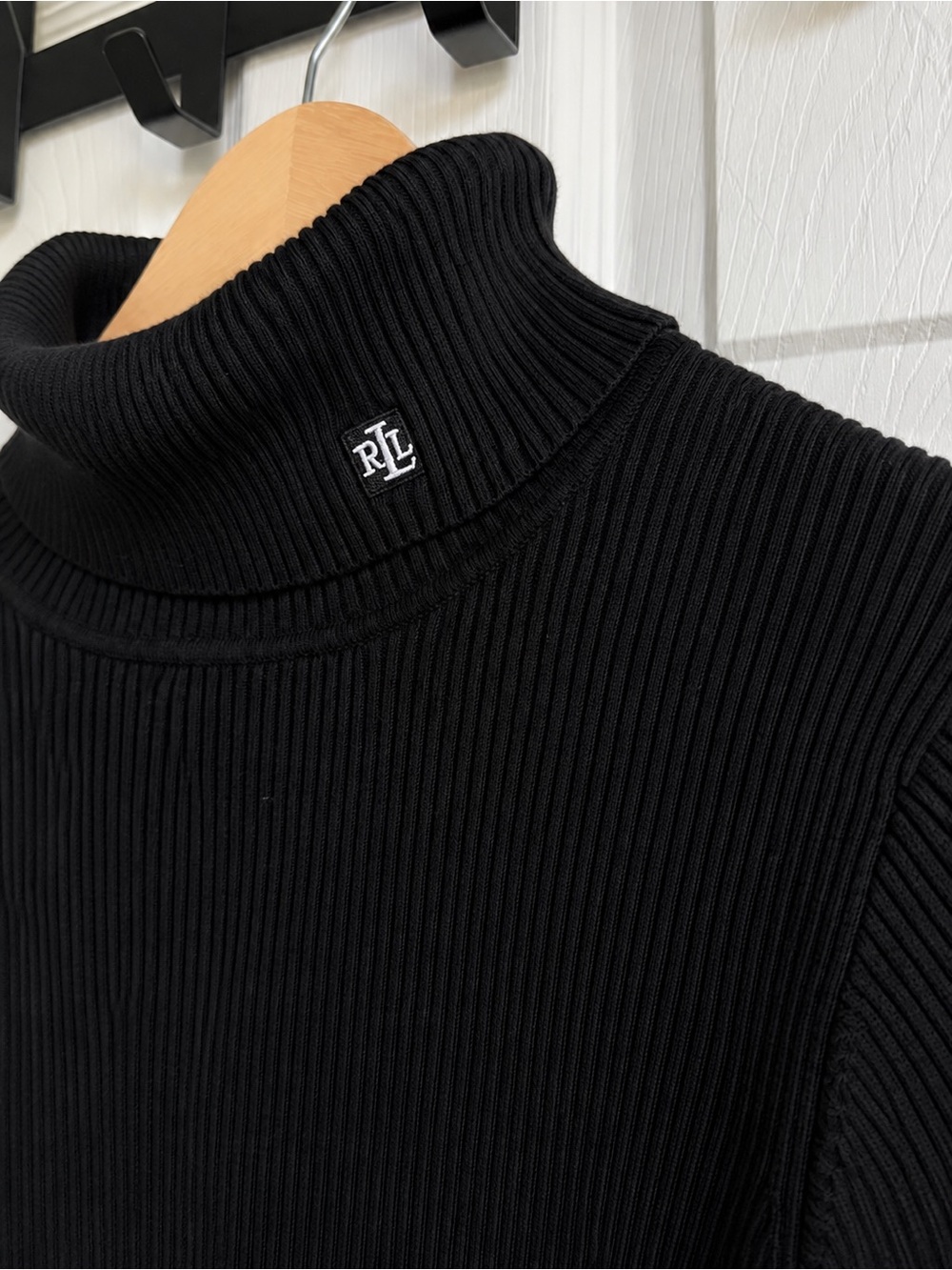 Lauren Ralph Lauren Black Ribbed Cotton Turtleneck – Large